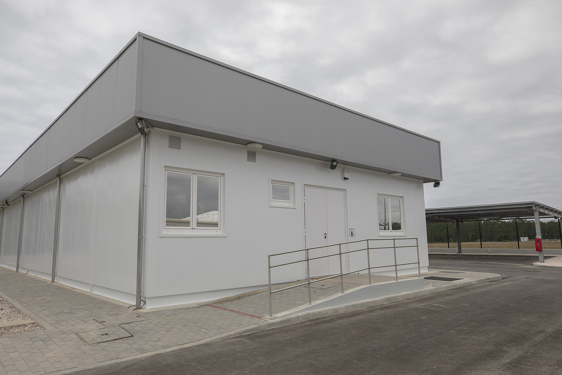 Instalación fotografiada durante la inauguración del sistema EllaLink en Sines, Portugal, en 2021