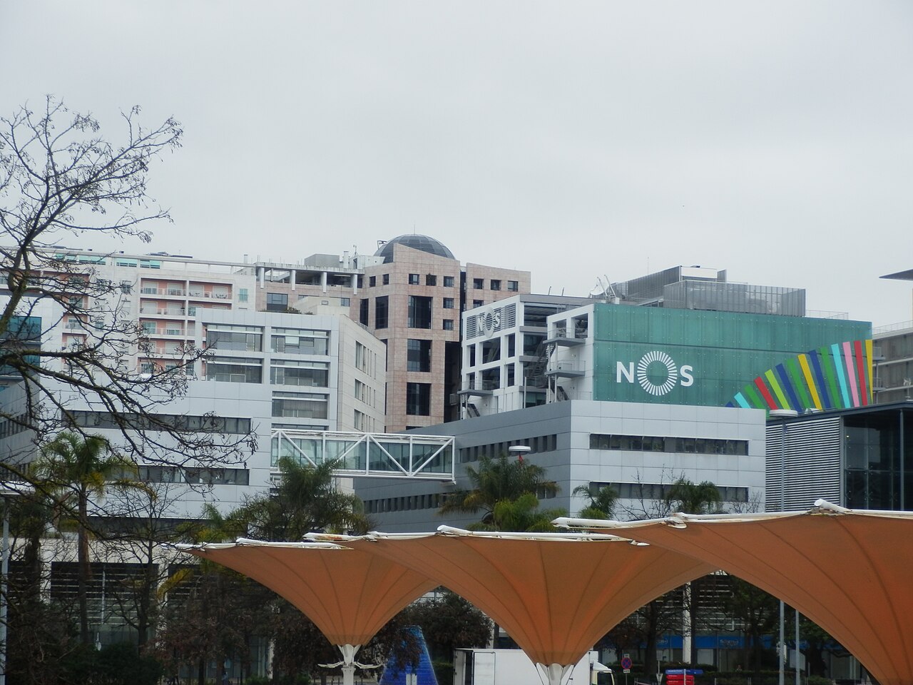 Edificio de NOS en Lisboa, fotografiado en 2016