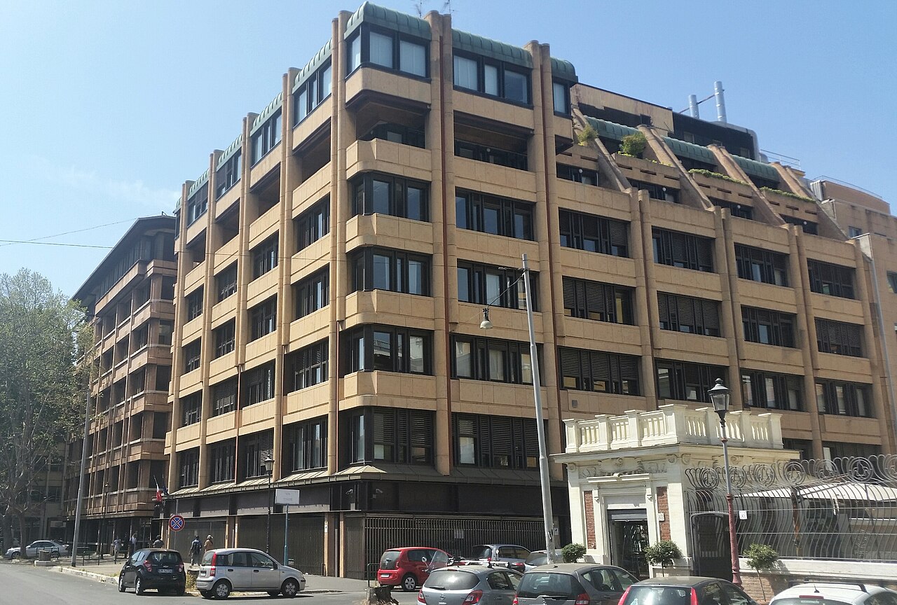 Sede de Telecom Italia en Roma, foto de archivo de 2015